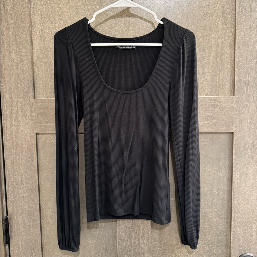 Abercrombie Ribbed Long Sleeve SIZE M